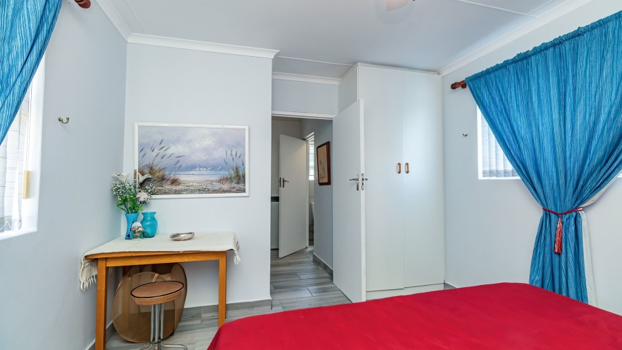 2 Bedroom Property for Sale in Hartenbos Central Western Cape